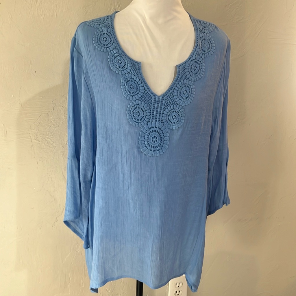 Nwt Passports Tunic 594